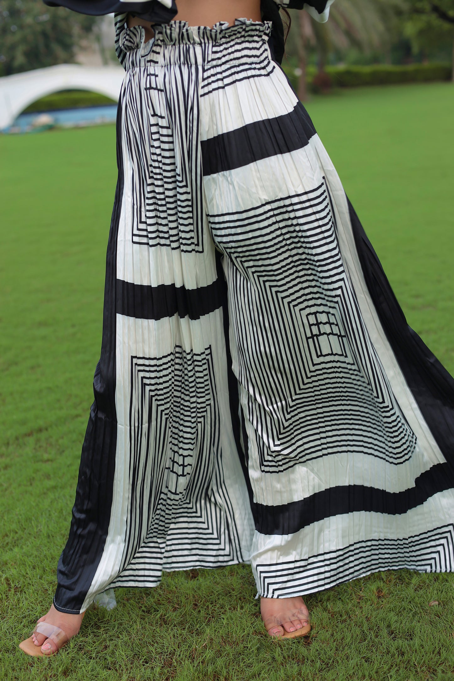Black & White Abstract Print Satin Co Ords Set With Pleated Pant