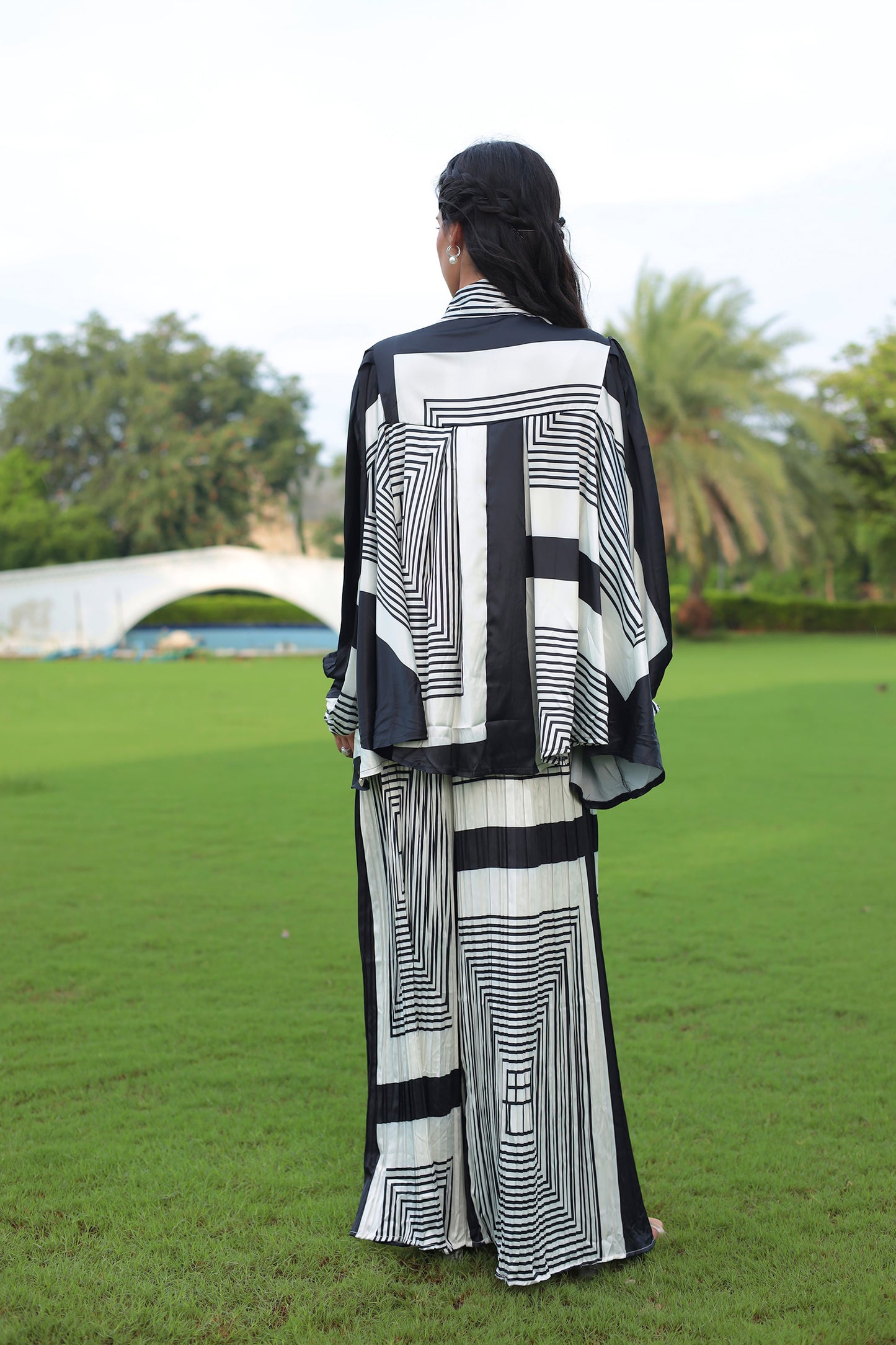 Black & White Abstract Print Satin Co Ords Set With Pleated Pant
